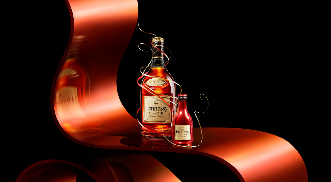 Cách phân biệt rượu Hennessy VSOP thật - giả
